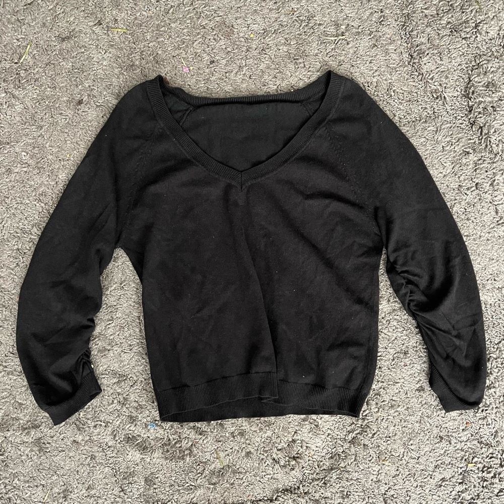 Black V-Neck Rouched Long Sleeve Sweater Crop Top Size Small
